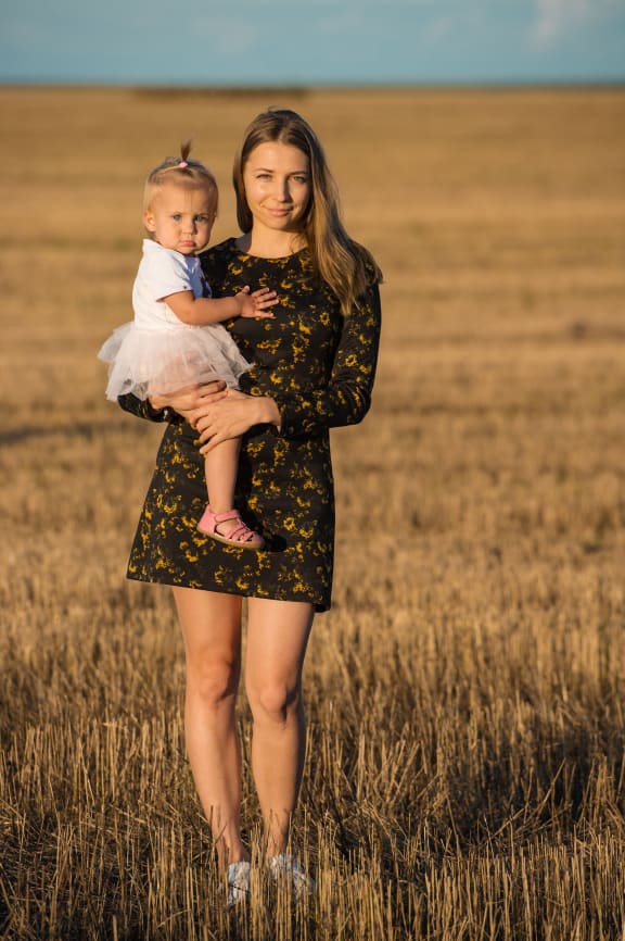 Daria Zamariakhina and her daughter