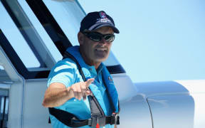 HAMILTON, BERMUDA - JUNE 25: Sir Russell Coutts, CEO of the America's Cup Event Authority, waves before ORACLE TEAM USA raced against Emirates Team New Zealand on day 4 of the America's Cup Match Presented by Louis Vuitton on June 25, 2017 in Hamilton, Bermuda.   Ezra Shaw/Getty Images/AFP (Photo by EZRA SHAW / GETTY IMAGES NORTH AMERICA / Getty Images via AFP)