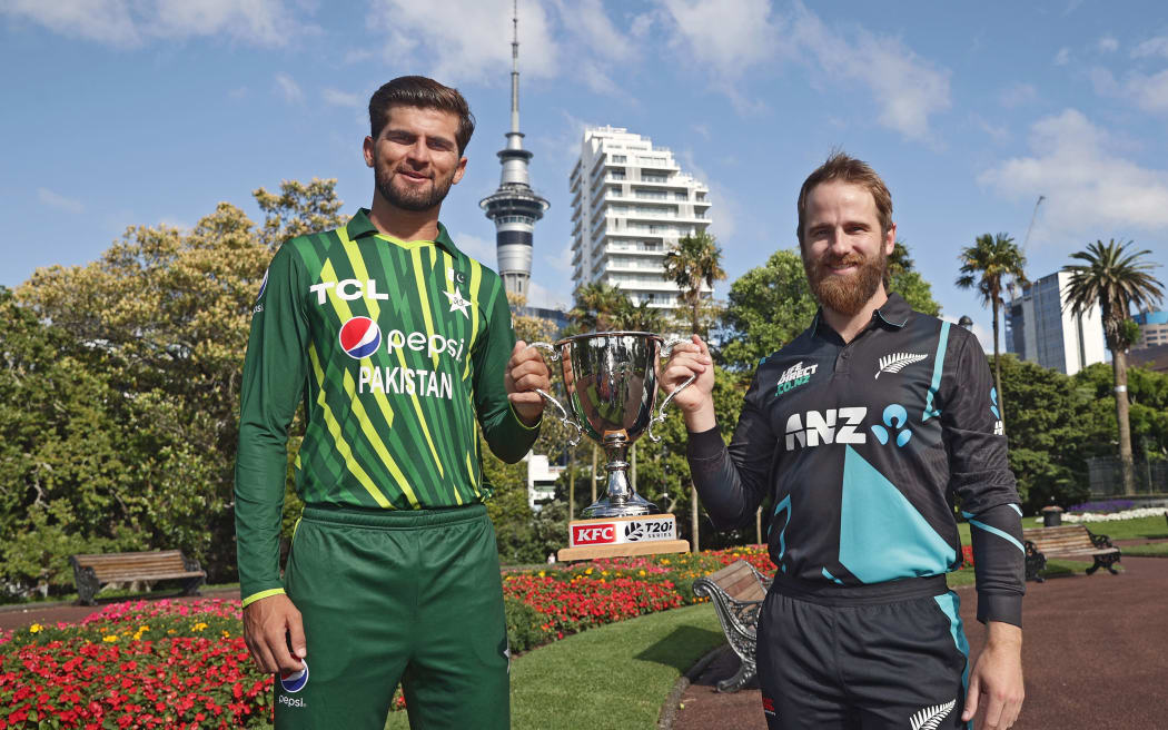 Pakistan's captain Shaheen Shah Afridi and New Zealand's captain Kane Williamson with the trophy prior to the first T20 cricket match between New Zealand and Pakistan.