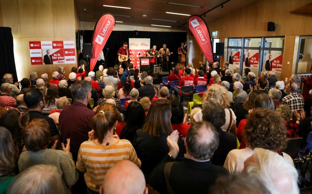 Labour rally, New Brighton, 10/9/23.
