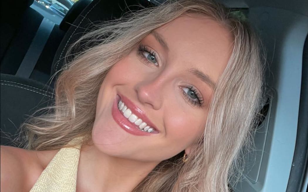 Lilie James