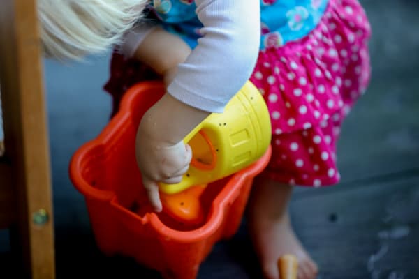Raising a left-handed child in a right-handed world | RNZ