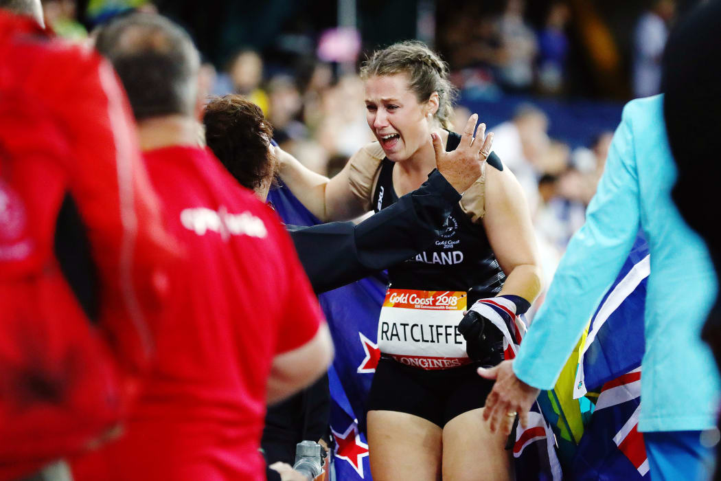 Julia Ratcliffe of New Zealand wins gold in the Women's Hammer Throw Final. Gold Coast 2018 Commonwealth Games, Athletics, Carrara Stadium, Gold Coast, Australia. 10 April 2018 © Copyright Photo: Anthony Au-Yeung / www.photosport.nz