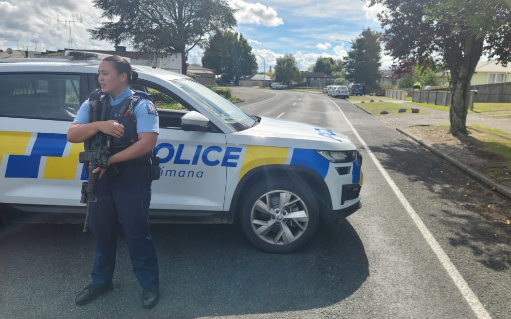 There is a heavy police presence on the surrounding streets of the Murupara Police Station in Whakatāne District.