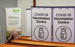 Covid-19 vaccination centre sign