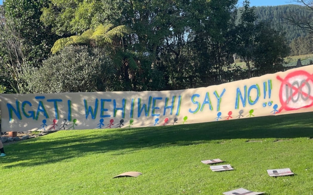 A banner from Ngāti Wehiwehi opposing increasing the speed limit on State Highway 1 between Ōtaki and Levin from 80km/h to 100km/h.