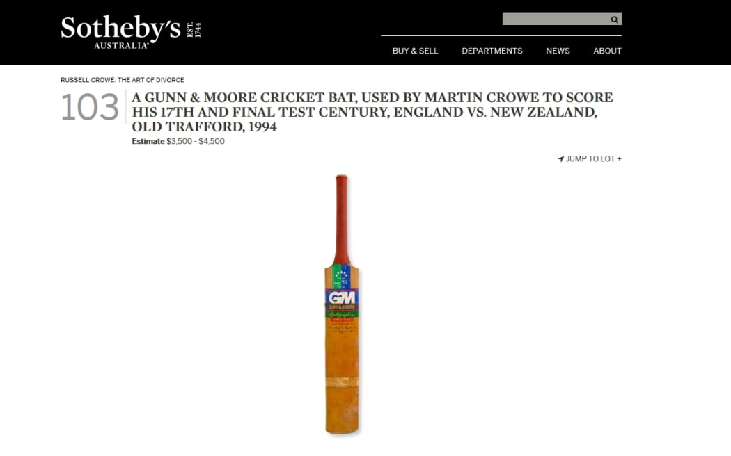 Martin Crowe's bat from his final test match where he scored his 17th test century.
