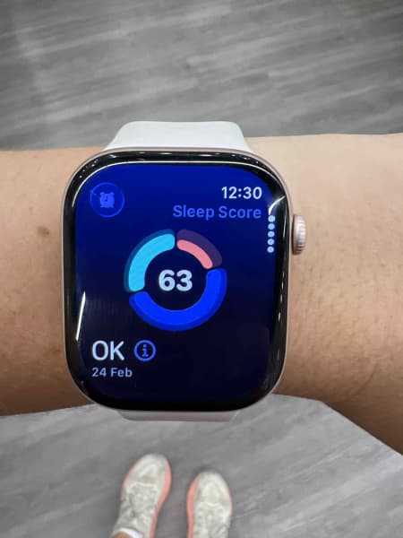 Kelly's sleep score on her Apple Watch.