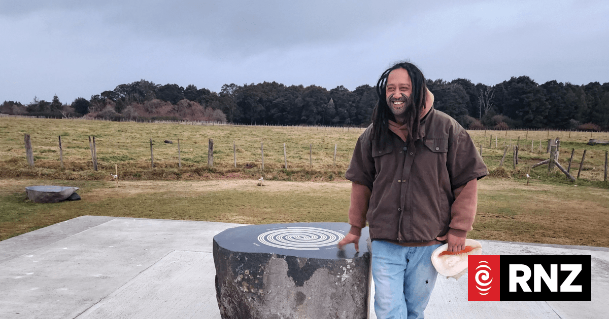 Traditional Māori star compass unveiled in Ohakune