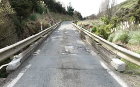 The one-way bridge near Matakohe.