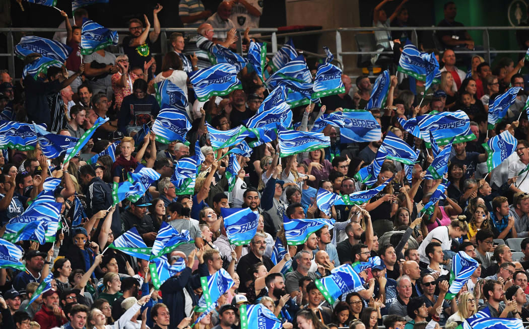 Fans and supporters.
Blues v Highlanders, Super Rugby. Eden Park, Auckland, New Zealand. Friday 22 March © Copyright Photo: Andrew Cornaga / www.Photosport.nz