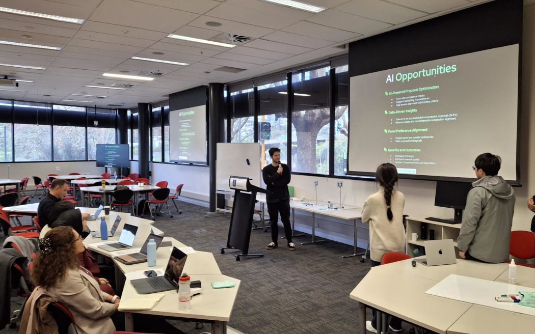 Students learn about Artificial Intelligence in a Masters programme at the University of Auckland.