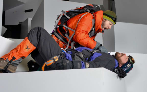 Andrew Bidlack as Rob Hall with Craig Verm as Doug Hansen