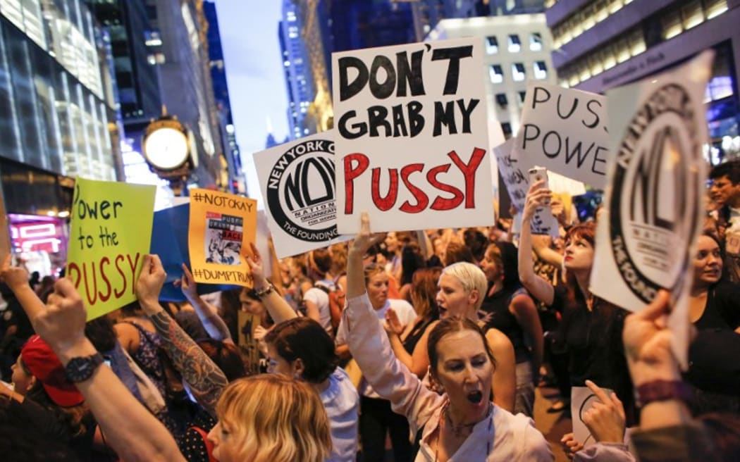 Women in the US protest Donald Trump.