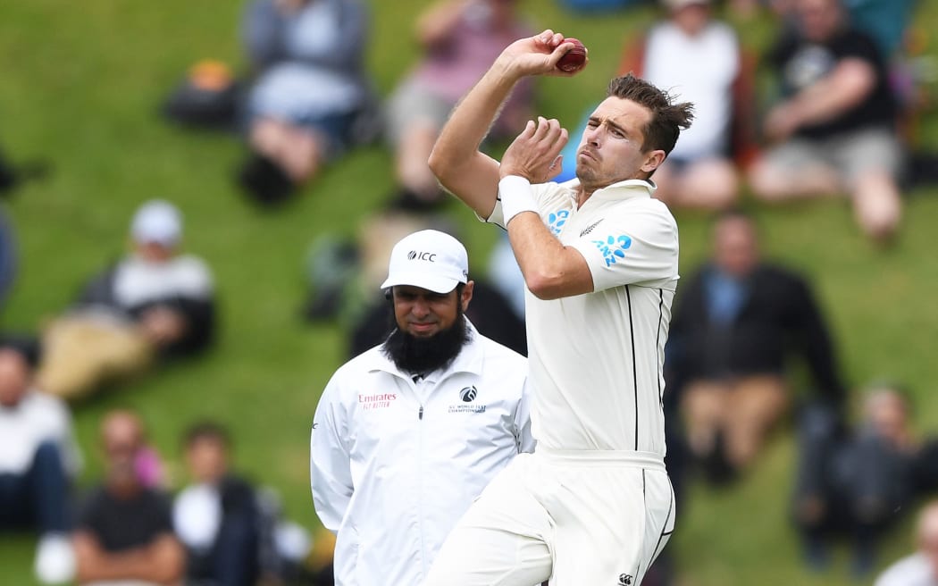 Tim Southee bowling against India, 2020.