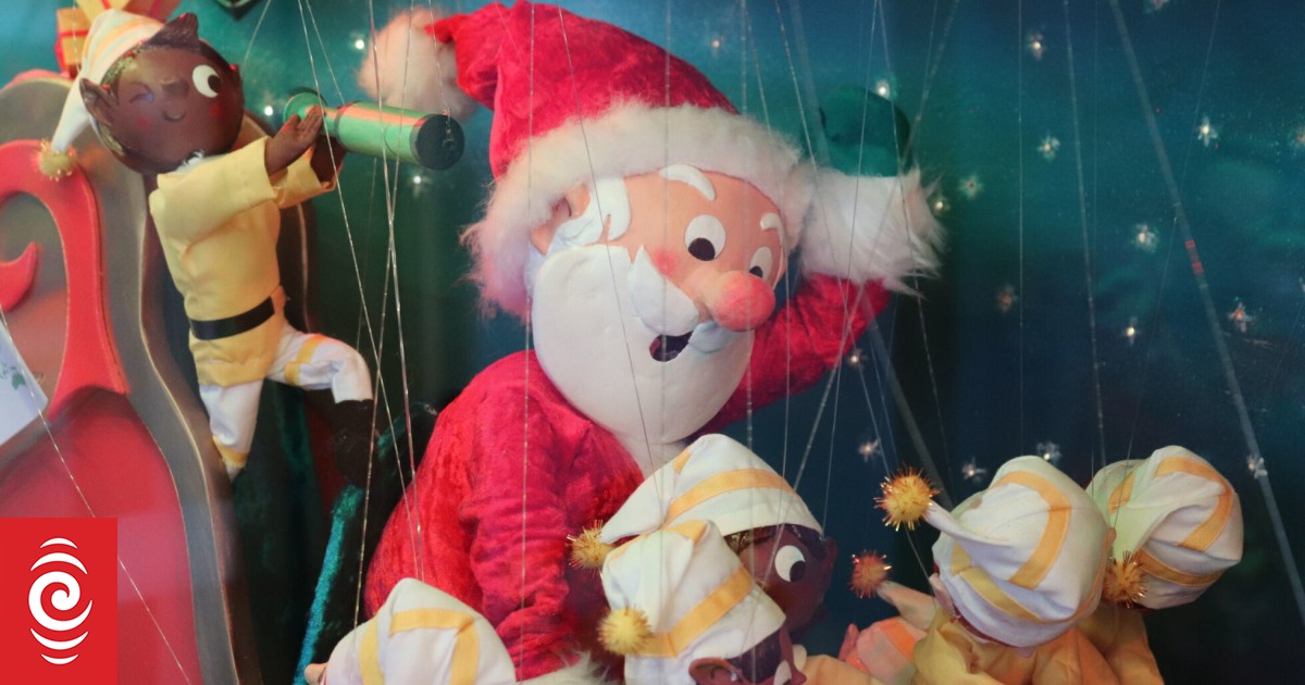 The Christmas display elves of Queen St RNZ