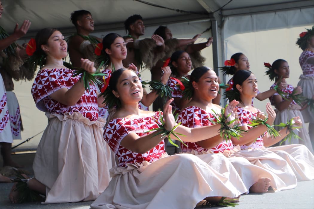 Avondale College on the Niue Stage