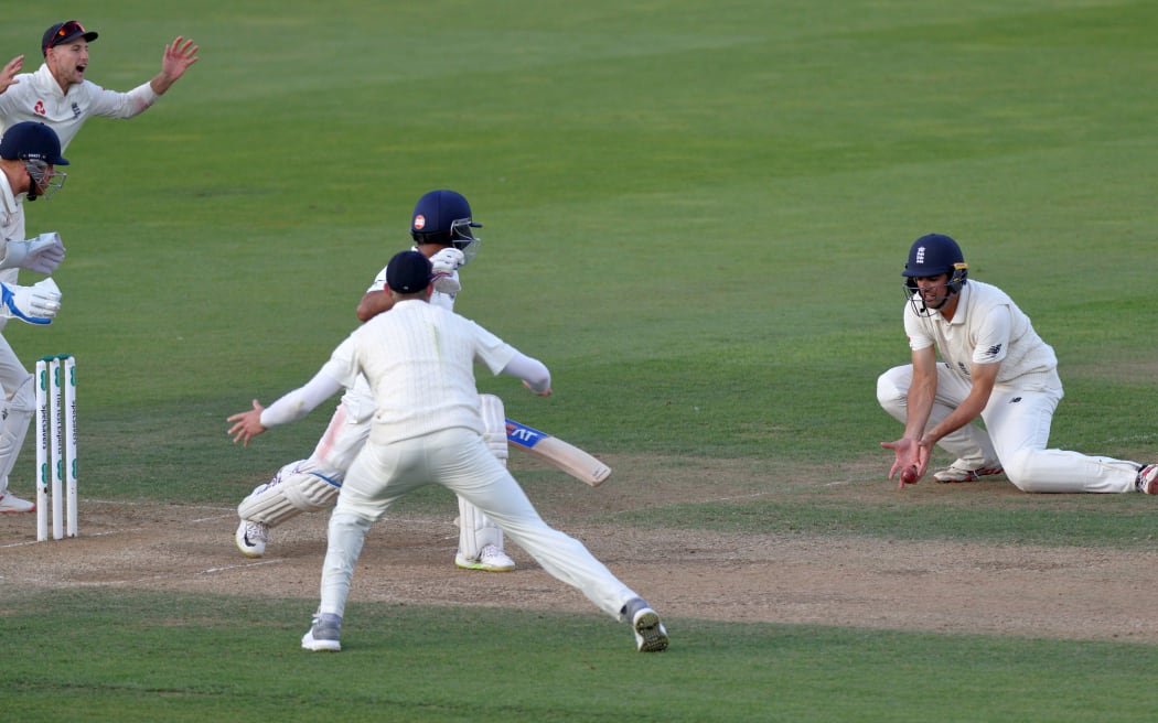 Alastair Cook just misses a catch