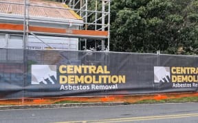 Fences at the Shelly Bay development, Wellington, are meant to keep little blue penguins, or kororā, away from the construction zone but have blocked them from returning to their nesting sites.