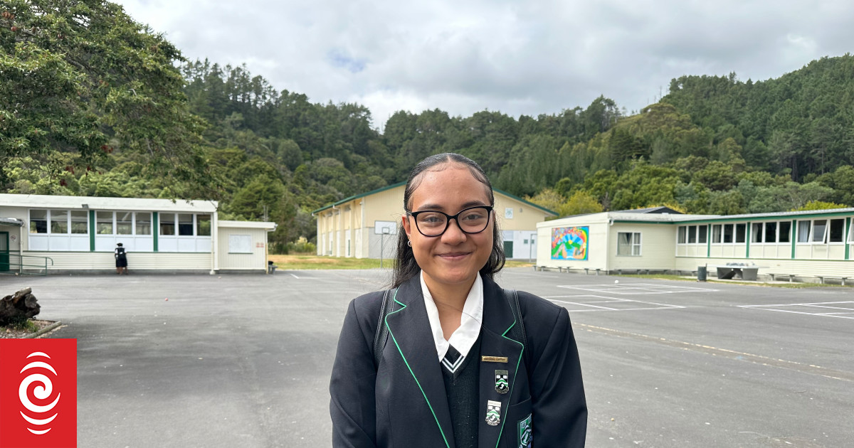 'Life-changing' scholarship open doors for Pasifika students - Vimarsana News