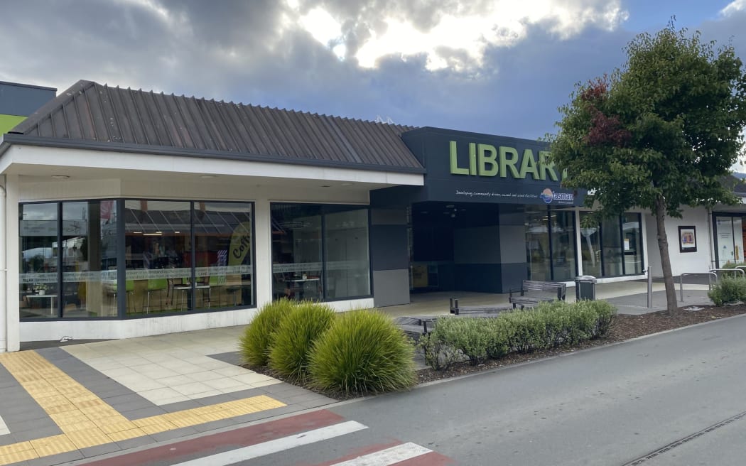 Satisfaction with council’s recreational facilities and libraries remained high.