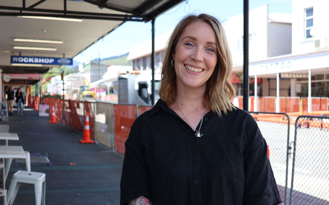 Café co-owner Beth Schryvers applauded the "excellent communication" of the council and its contractor throughout the project.