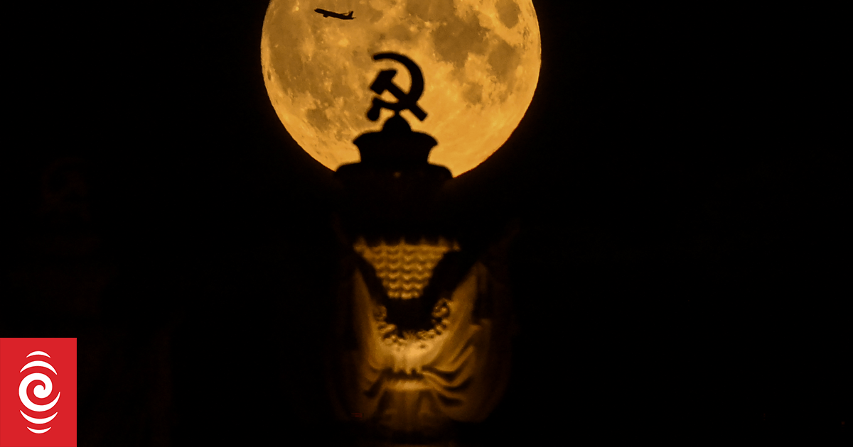 Russia plans a nuclear power plant on the moon within a decade