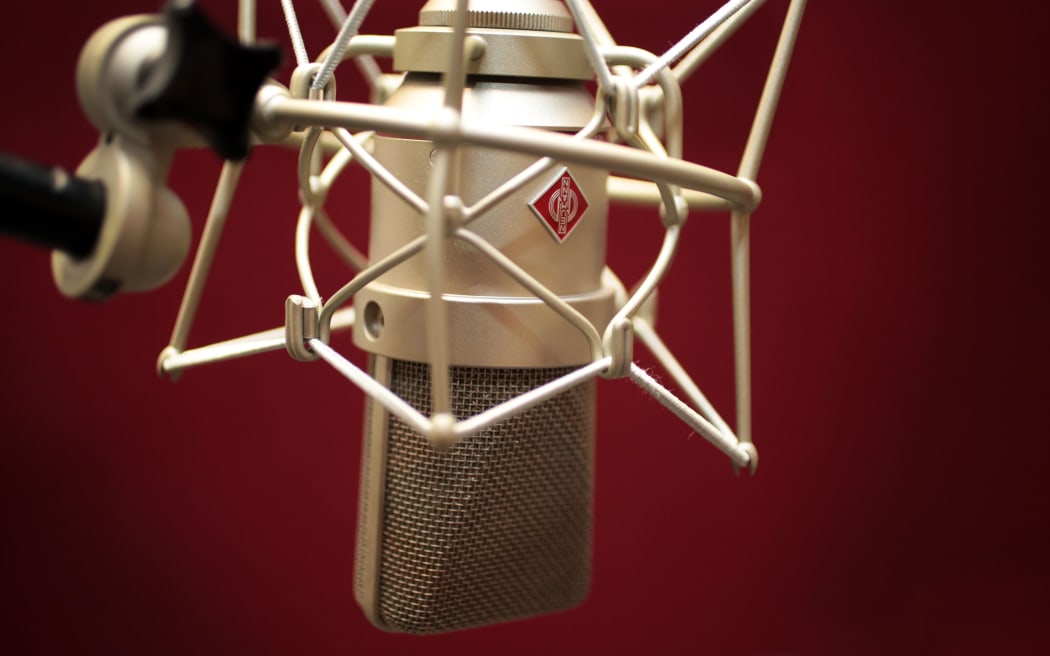 Microphone