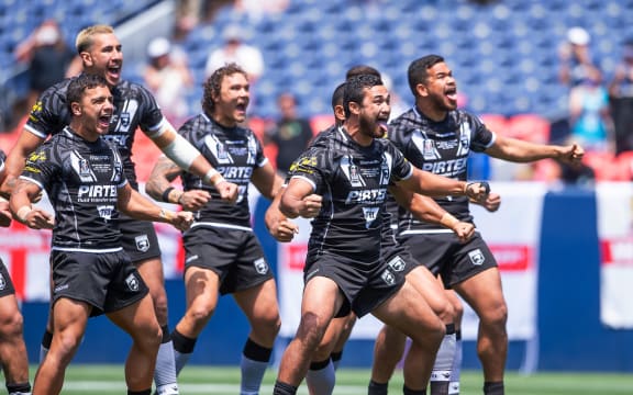 Picture by Allan McKenzie/SWpix.com / www.photosport.nz - 23/06/2018 - Rugby League -2018 RL International - New Zealand v England - The Broncos Stadium at Mile High - Denver, Colorado, USA - New Zealand perform the Haka.