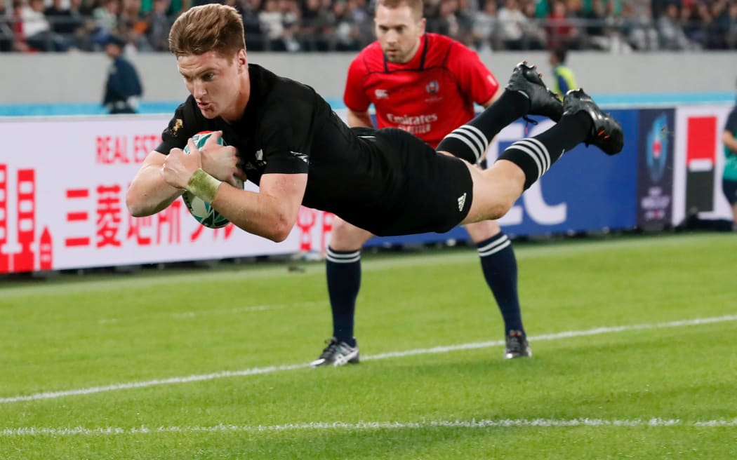 Jordie Barrett scores a try during the second half of New Zealand v Ireland, Quarter Final, Rugby World Cup 2019 at Tokyo Stadium, Japan. 19th October 2019. Copyright Image: Kenji Demura / www.photosport.nz