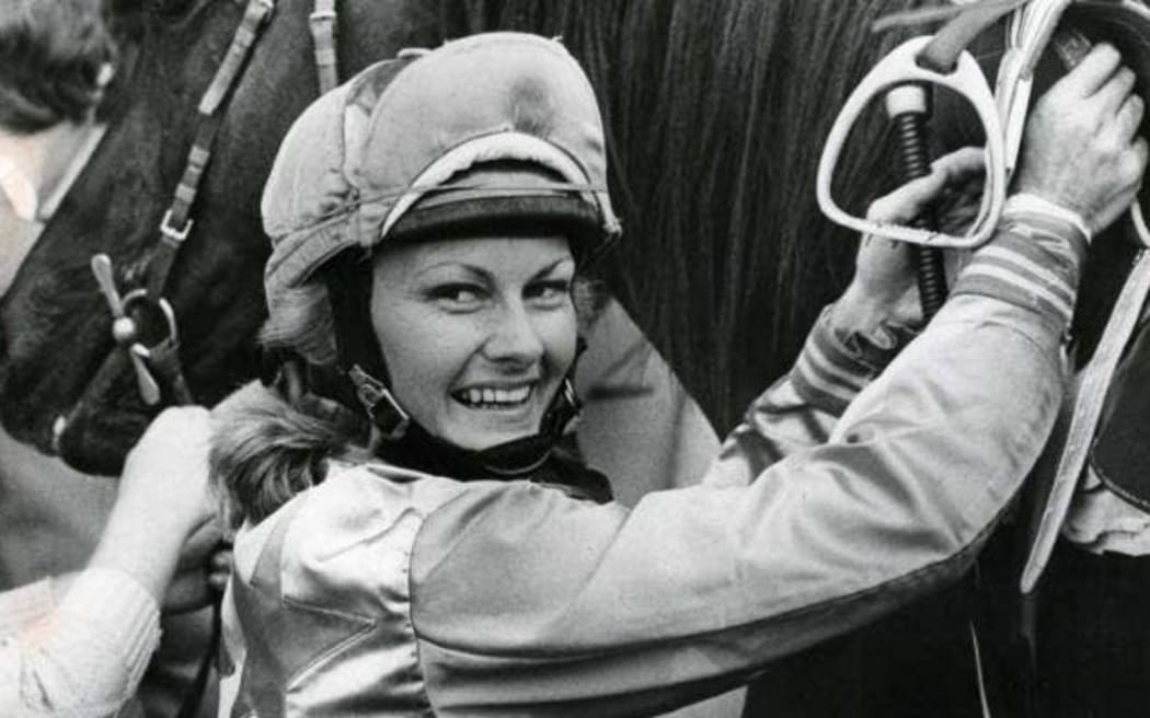 Linda Jones was a trailblazer for female jockeys in New Zealand.