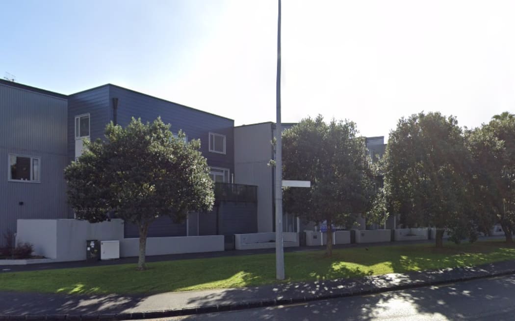 A Parnell property is this group of units sold for $87,000 after it was bought for $205,235 back in June 2000.