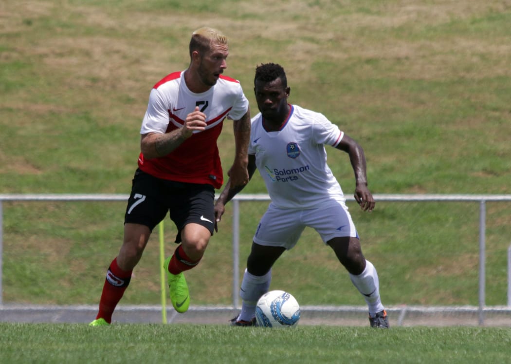 Tahitian champions AS Central Sport edged newcomers Henerson Eels from Solomon Islands.