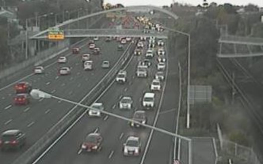 Traffic is starting to build on Auckland's Southern Motorway as students return to school and workers return to offices.