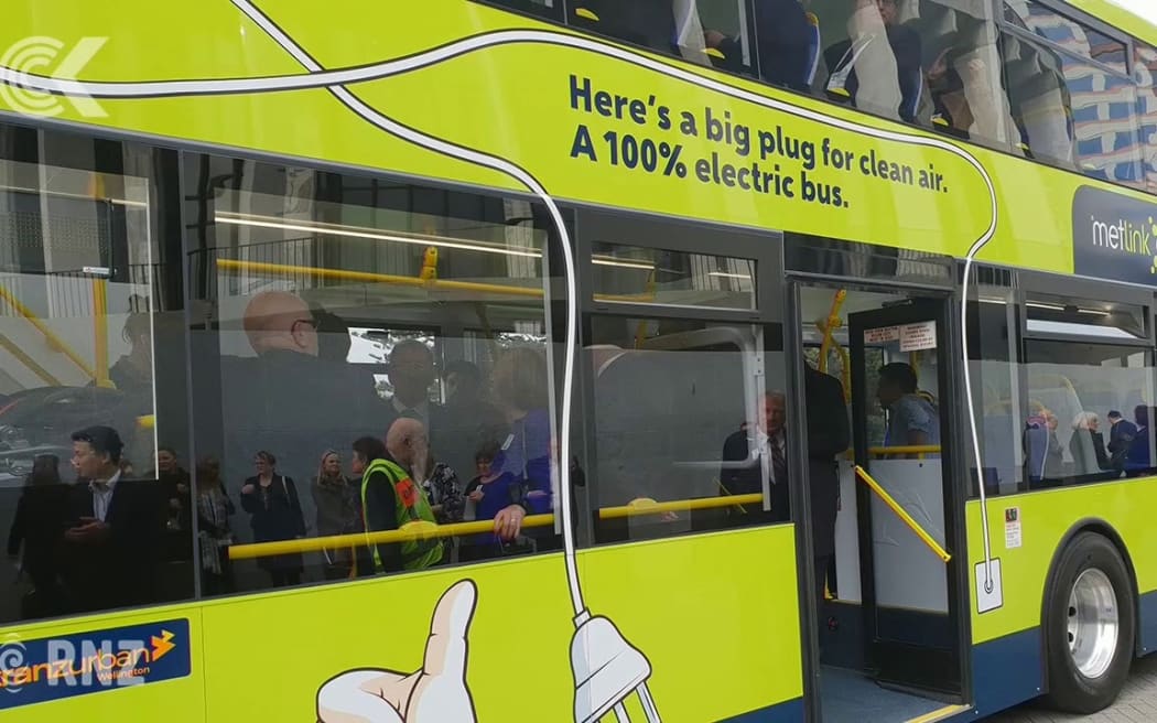 32 bus services cancelled in Wellington