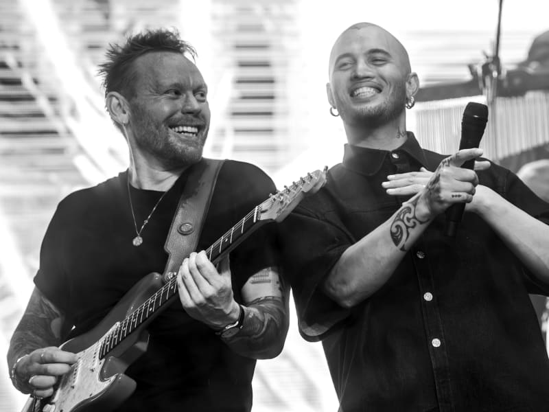 L.A.B. frontman Joel Shadbolt and Stan Walker onstage.