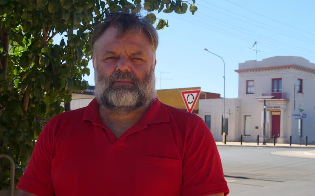 Former Lake Cargelligo police officer Justin Loxley has lived in the area for two decades.