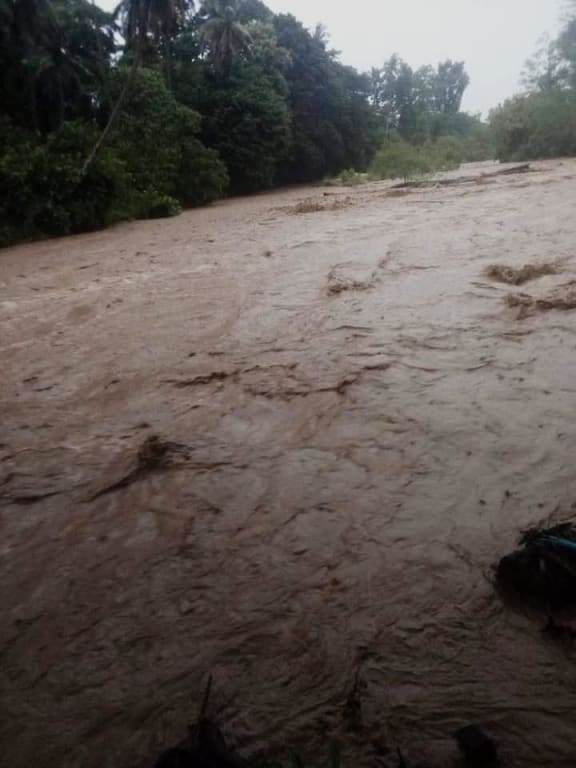 Heavy rain from Cyclone Harold causing major flooding in Solomon Islands. 3 April 2020