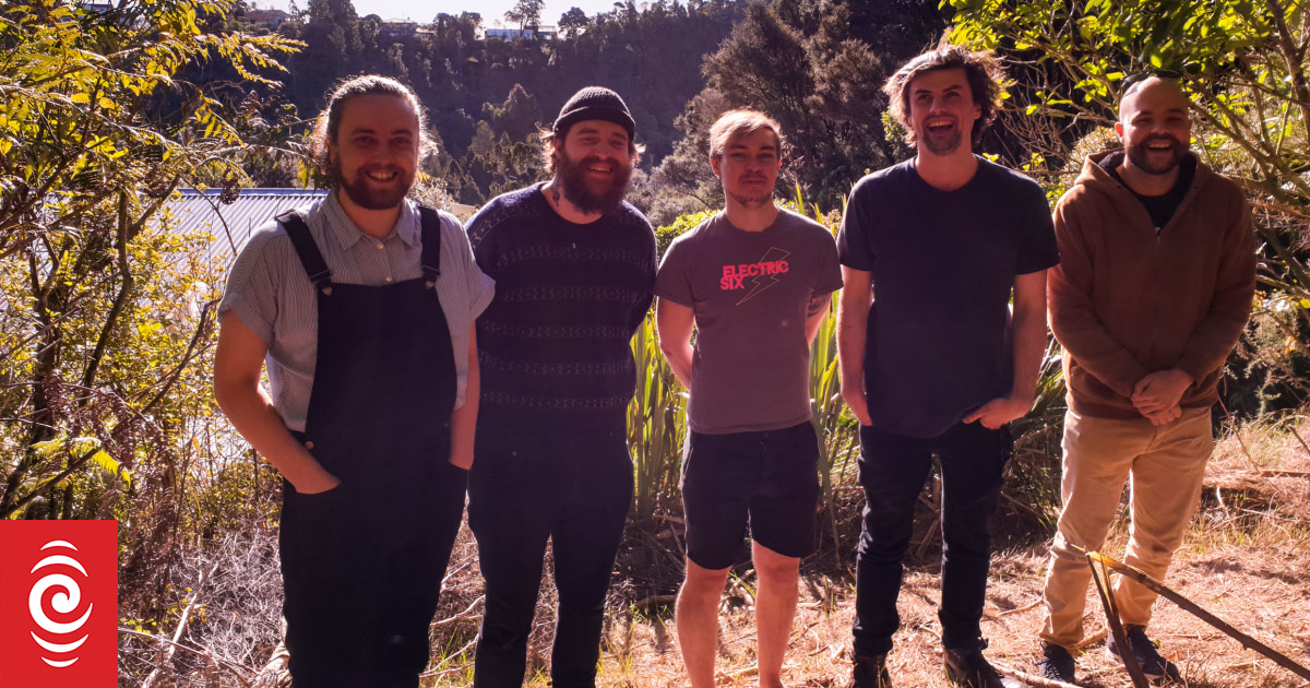 Music 101 Session -Mice On Stilts | RNZ