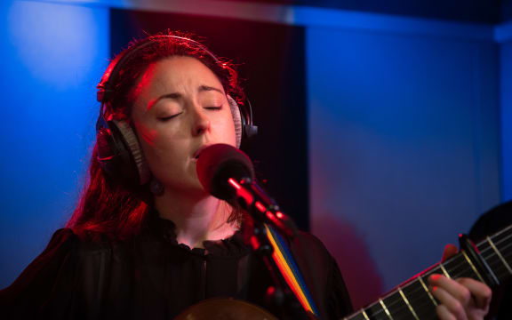 Greta O'Leary performs live for Music 101 in the RNZ Auckland studios.