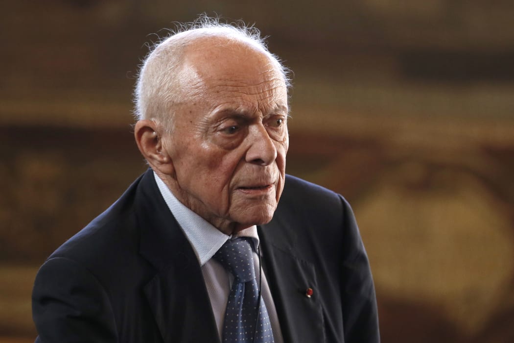 Former French Socialist prime minister Michel Rocard, hailed a "visionary statesman", died on July 2, 2016 aged 85 his son Francis told AFP.