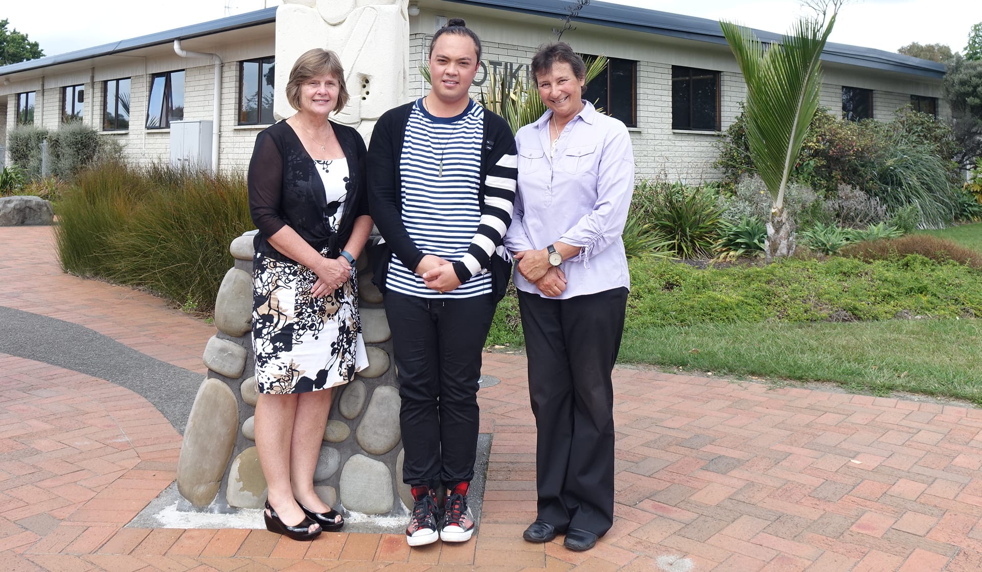 Opotiki District Council Planning Manager Barbara Dempsey, artist Te Mete and councillor Lyn Riesterer.