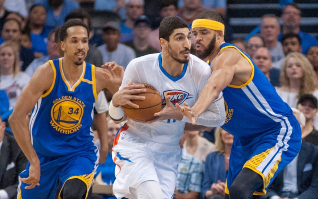 Enes Kanter playing for OKC in 2017.