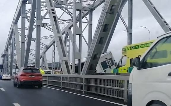 Truck crash on Auckland's Harbour Bridge.