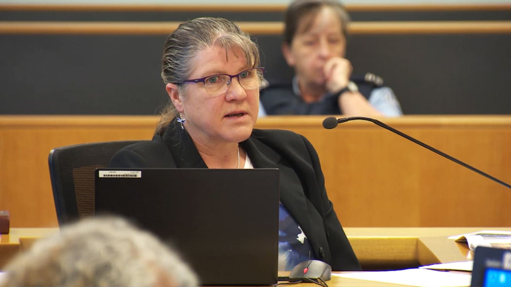 ESR scientist Dianne Crenfeldt giving evidence at the Grace Millane trial.