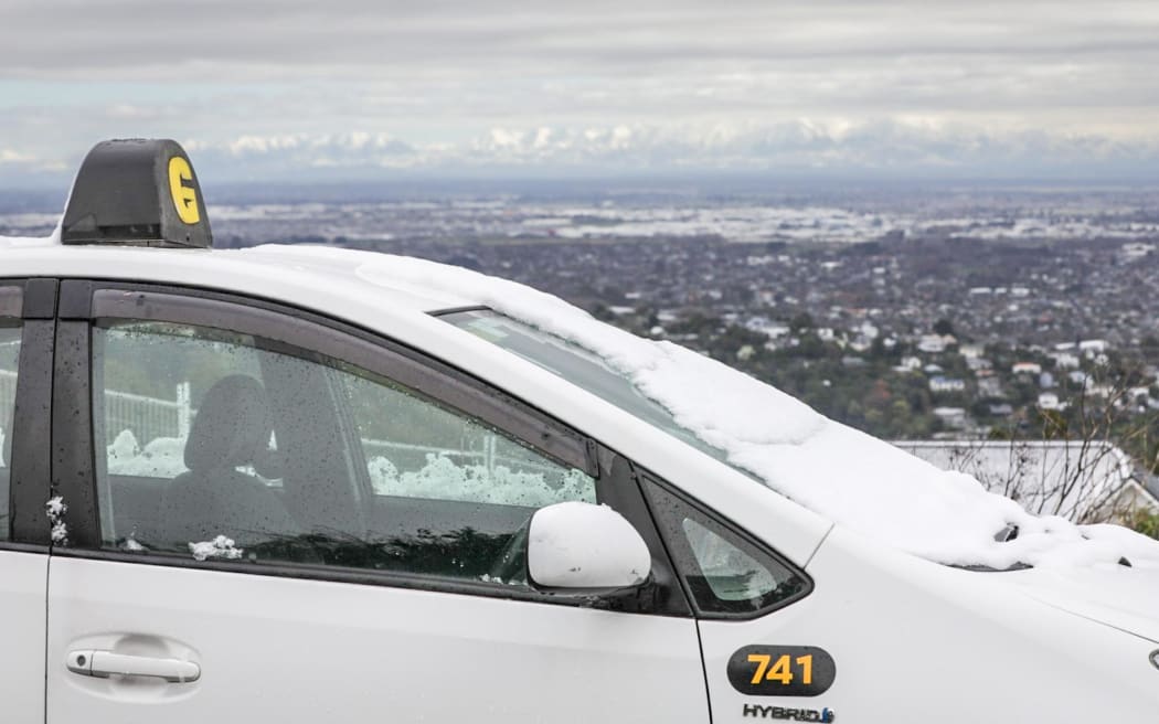 Snow on Christchurch's Port Hills