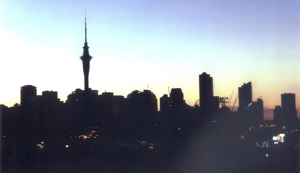 A 1998 file picture of the darkened Auckland skyline at the height of the power crisis. New Zealand Herald Photograph
NZH 2aug01 - NZH 17may04 - NZH 14jun06 -