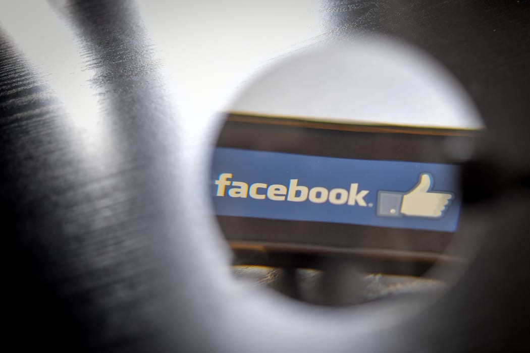 New Zealand's biggest investment funds are continuing their push to make Facebook, Google and Twitter take action on greater controls for livestreaming and offensive content.