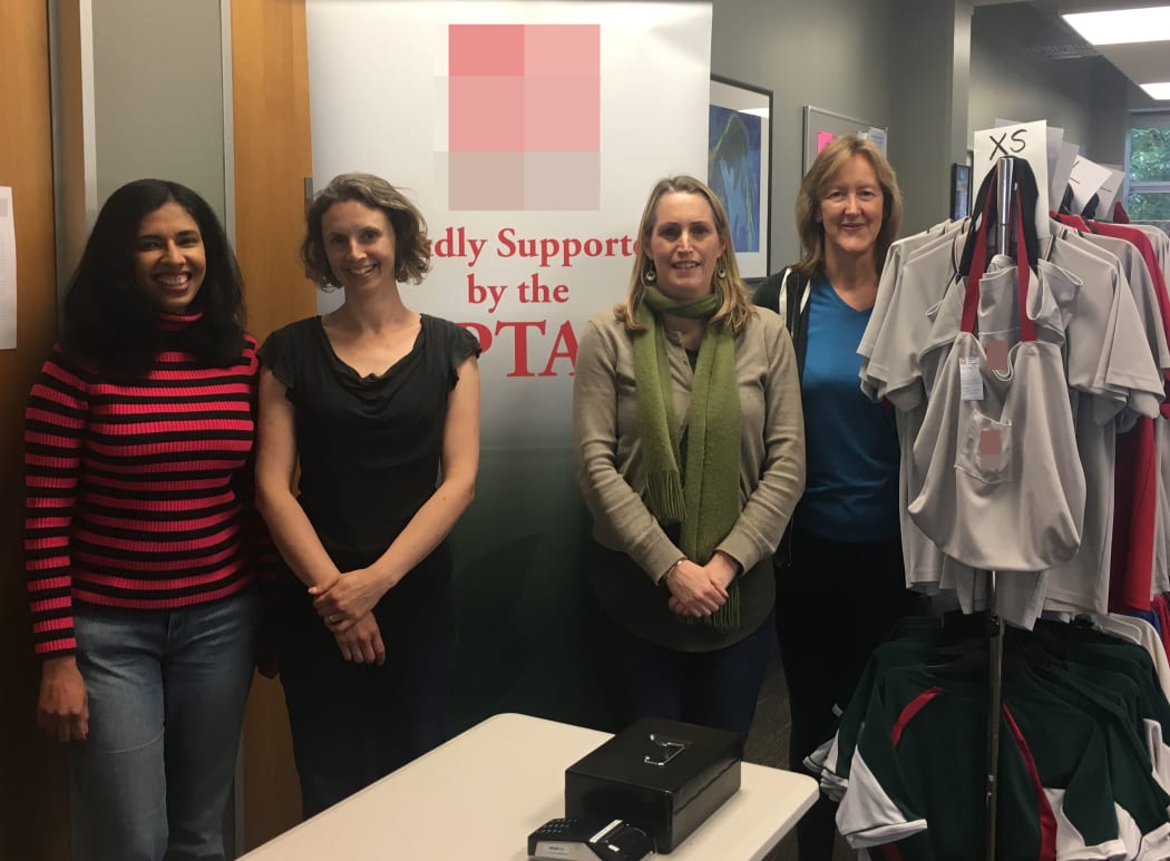 Mridula Rajan, Lucy Chilberto, Robyn Dean and Lyn Cuthbertson, some of the team from Hand Me Round.