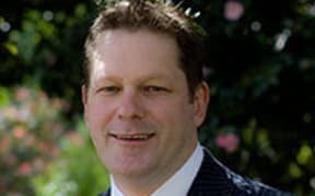 Dr Andrew Williams